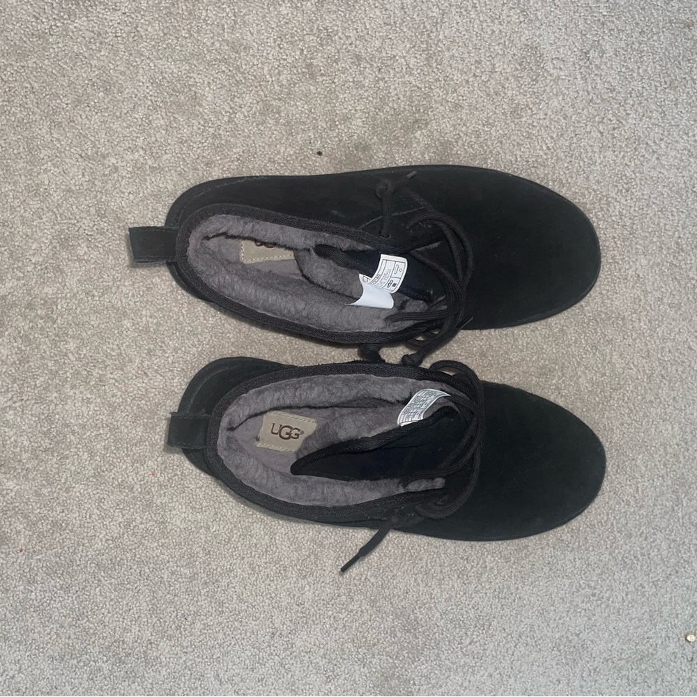 Man Uggs (COMES WITH BOX)